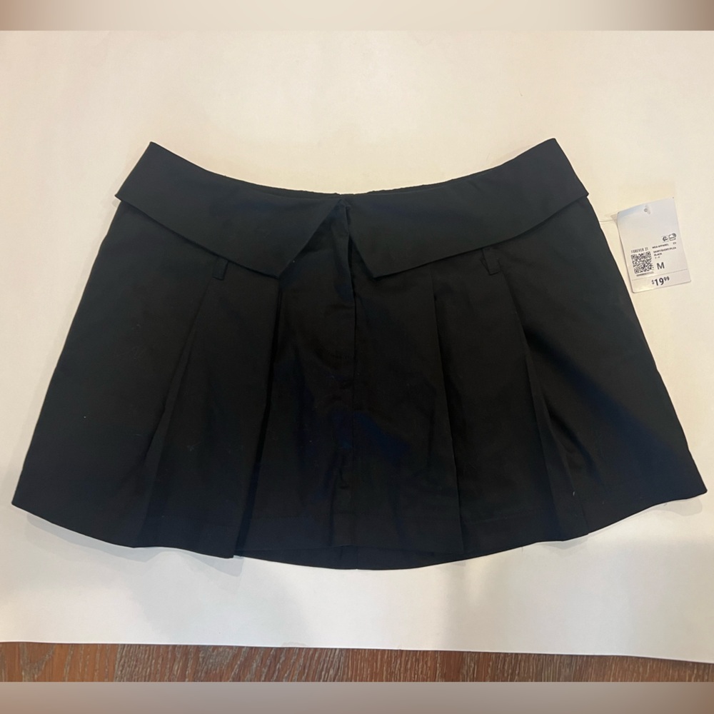 Forever 21 Classic Black Skirt